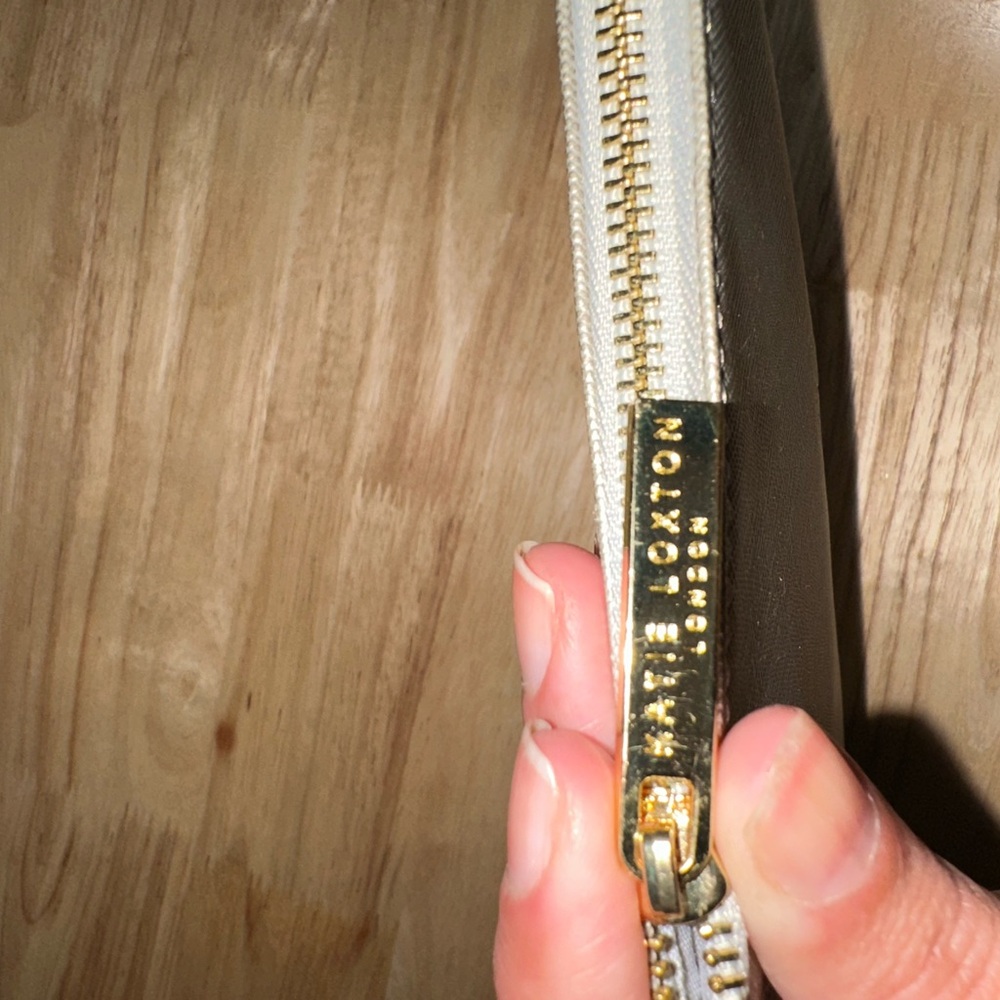 Elegant Silver Wristlet with Gold Accents - Picture 7 of 8